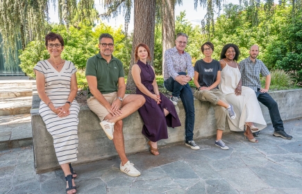 Les membres du Rotary avec Angélique Wüthrich (3e à dr.) et Amra Grisevic Mujanovic (3e à g.) (Photo : màd)